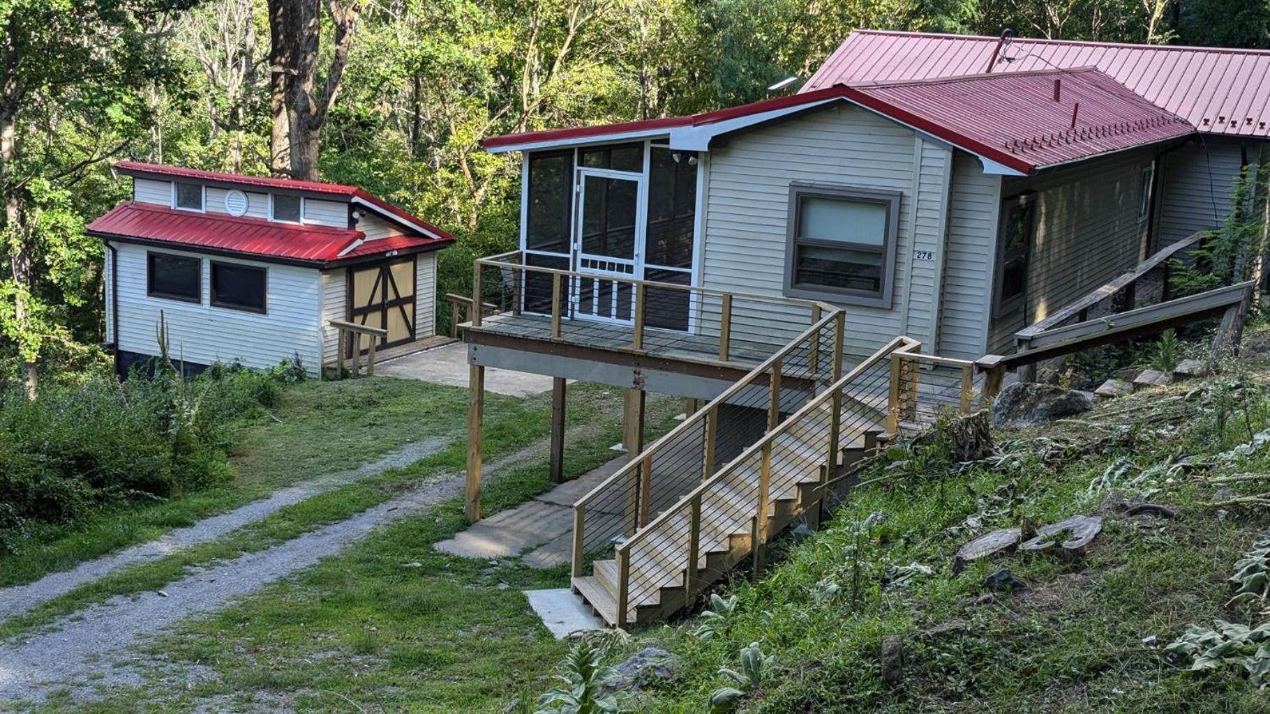 Red Roof Mountain Cabin With Starlink Internet! Stanley Екстериор снимка